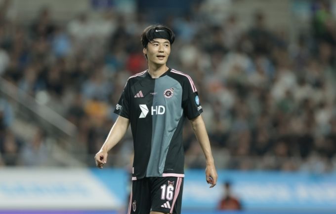 오랜만에 맨시티 만난 기성용 "축구하면서 가장 더웠던 날"