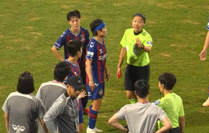 지소연 발끈한 이유 있었다 WK주심, 성희롱 은어 파장