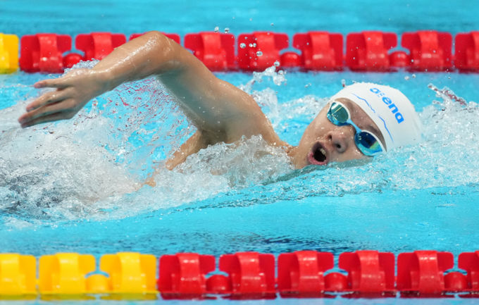 황선우, 자유형 200m 2위 결승 안착…2연패 도전장