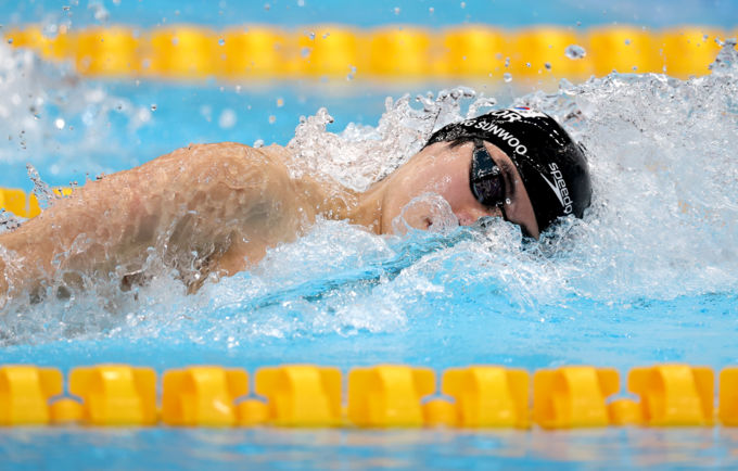 황선우, 자유형 200m 2위 결승 안착…2연패 도전장