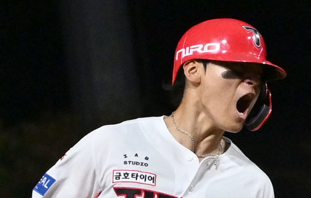 '김도영 결승 투런포' KIA LG 제압하고 준PO 직행