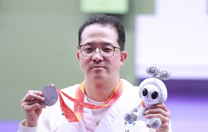 아시안패러게임 韓 첫 메달 박진호, 10m 공기소총 銀