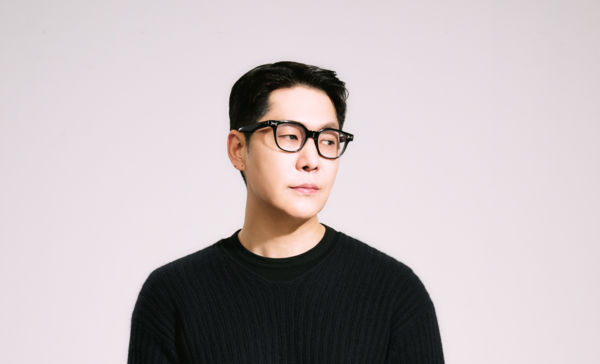 벗어던진 계절 여름온기를 토하다