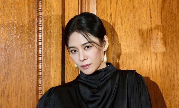 "배우 오래 하려면 반듯이 서야"