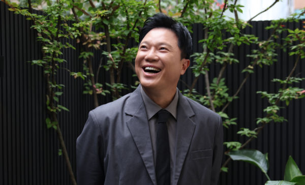 "내가 '미세스 다웃파이어' 장인 코미디 하는 건 훈장 같은 느낌"