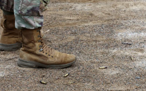 놀이터서 탄두 추정 물체 맞은 초등생 부상