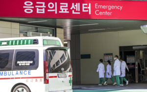 대구시 "조산 쌍둥이 사망, 전문의 부족 탓"