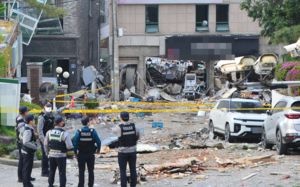 새벽 청주 음식점 폭발 사고로 15명 부상