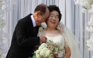 "아내 오랜소원 이제서야"…국가유공자 부부의 웨딩사진
