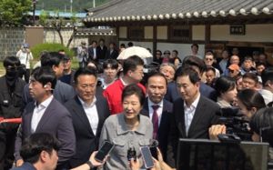박근혜, 25일 육영수 생가 방문…보수 결집 행보