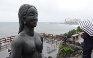 장마 시작부터 요란…한라산에 230㎜ 폭우