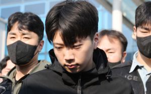 '장윤기 증거인멸 의혹' 수사팀장 긴급체포