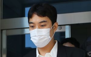 '미성년 성매수' 최영중, 이르면 오늘 구속기로