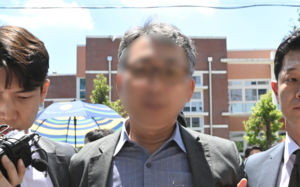 장윤기 사건 형사과장, '강간살인 은폐' 부인