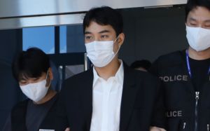 경찰, 최영중, 다른 미성년자 성매수 포착