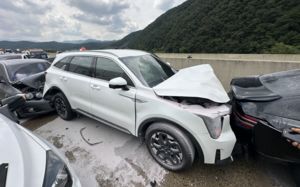 군위 상주영천고속도로서 9중 추돌 사고…6명 경상