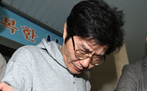 '60대부부 살해' 박용수 구속 송치…계획 범죄 정황